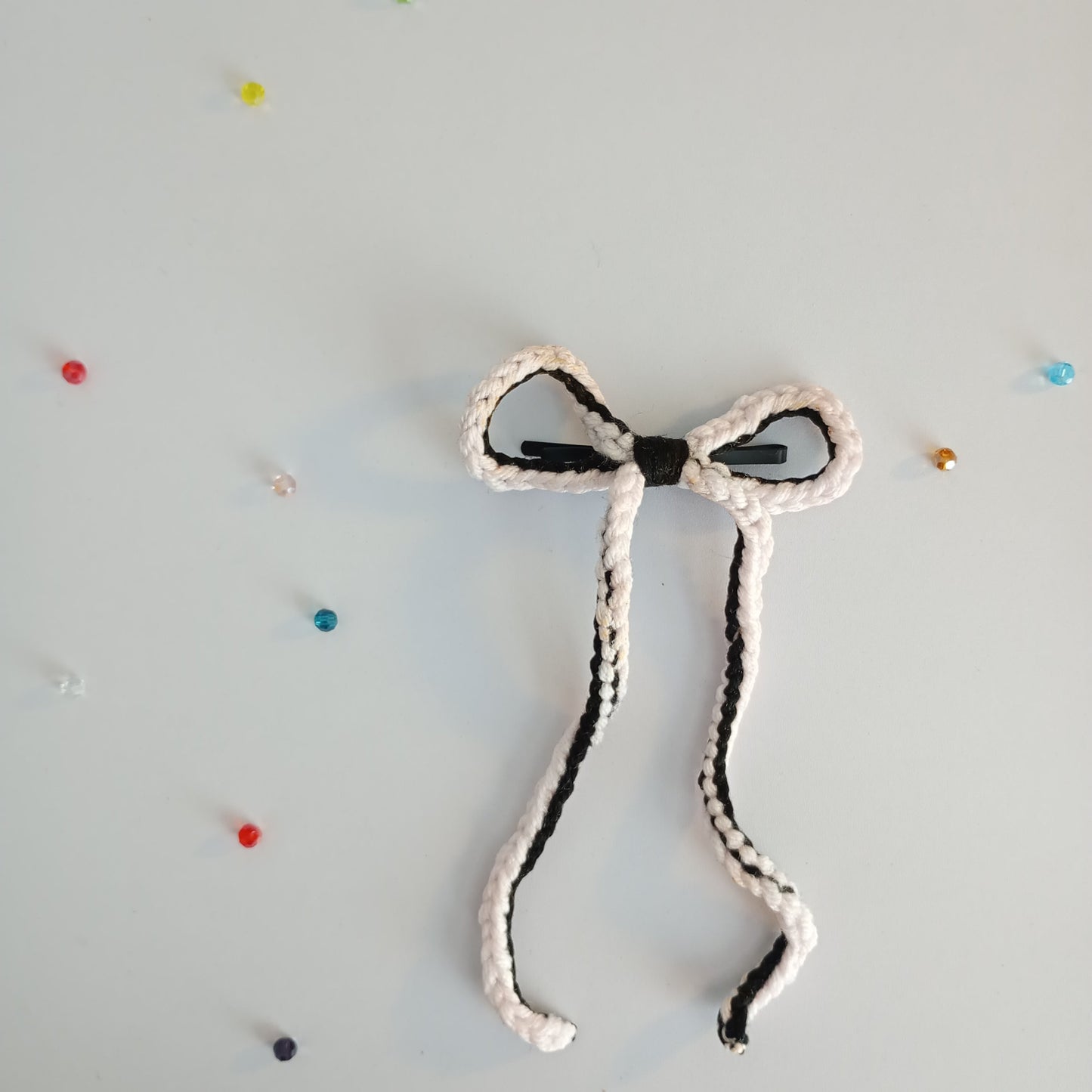 (Long-tailed) String Crochet Hair Bow with Clip.