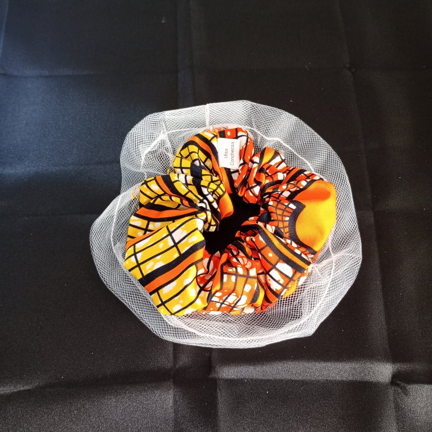 Ankara Scrunchie, African/Alkebulan prints scrunchies,Ankara hair tie.