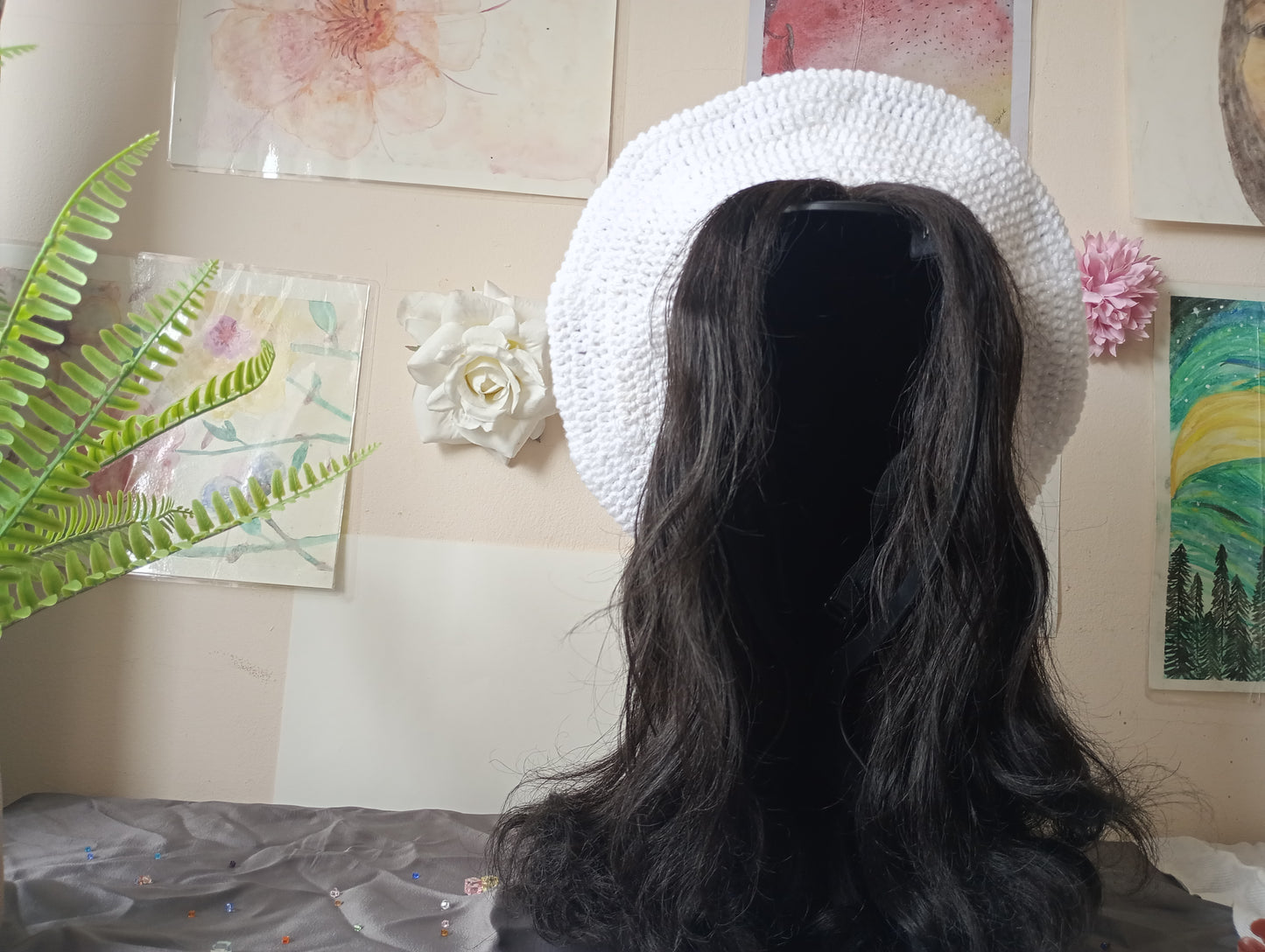 White Checkered Crochet Beret - with detachable bow.