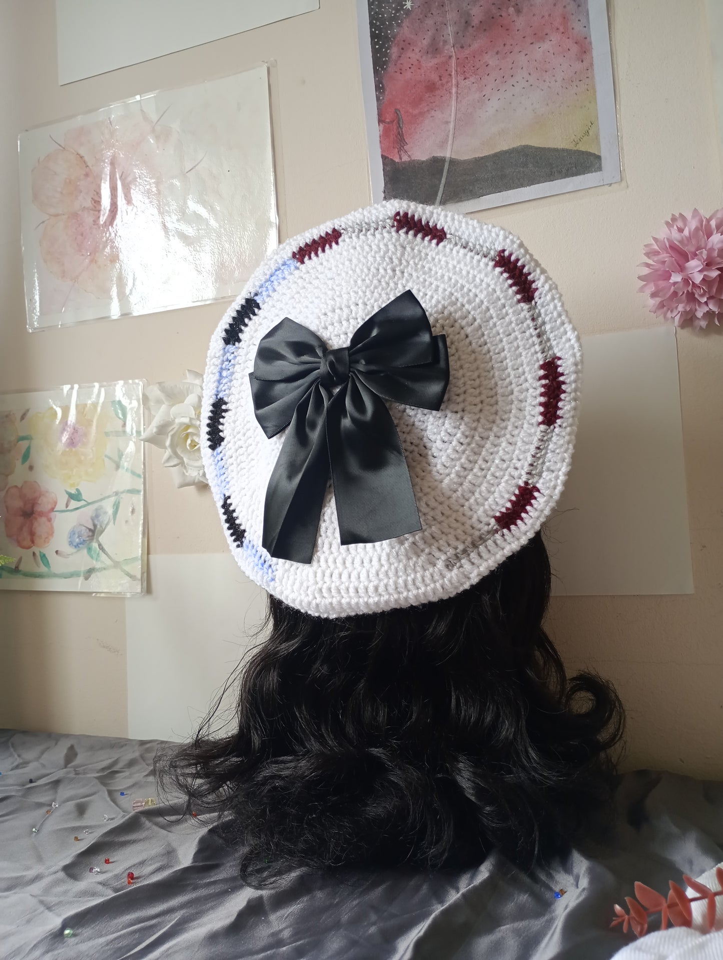 White Checkered Crochet Beret - with detachable bow.